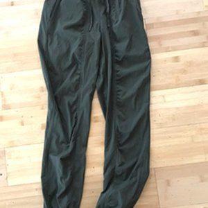 Lululemon Dance Studio Mid-Rise, full length Jogger Pants